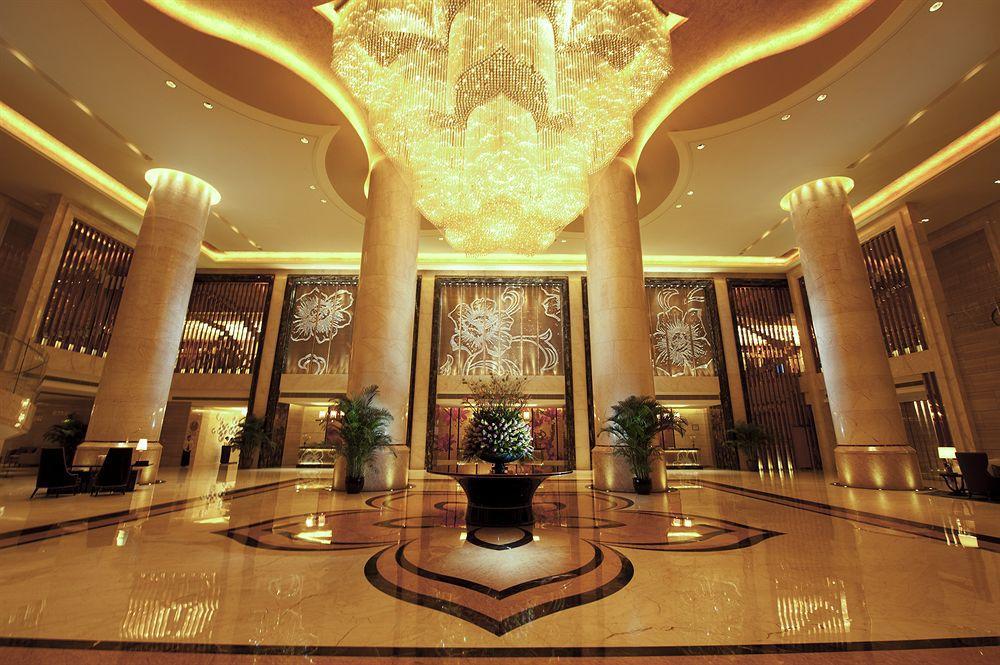 Hilton Guangzhou Baiyun - Free Shuttle For Canton Fair Period, Close To Luhu Golf Club & Leather Market Интерьер фото