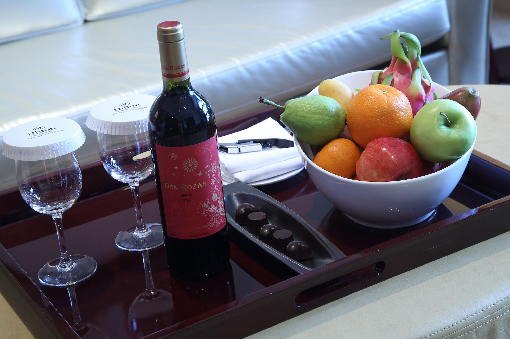 Hilton Guangzhou Baiyun - Free Shuttle For Canton Fair Period, Close To Luhu Golf Club & Leather Market Экстерьер фото