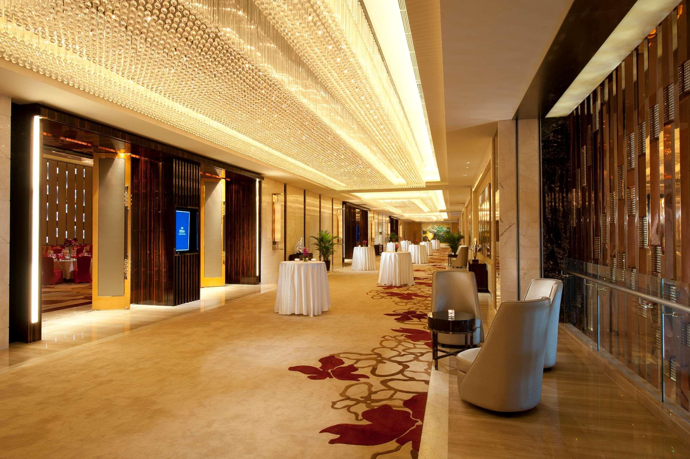 Hilton Guangzhou Baiyun - Free Shuttle For Canton Fair Period, Close To Luhu Golf Club & Leather Market Интерьер фото