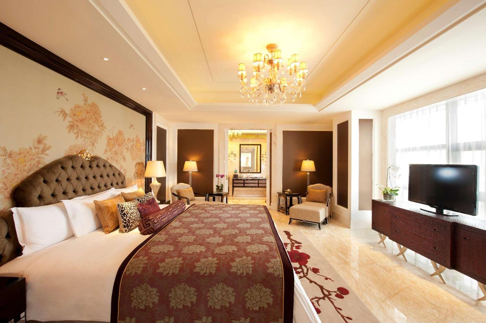 Hilton Guangzhou Baiyun - Free Shuttle For Canton Fair Period, Close To Luhu Golf Club & Leather Market Экстерьер фото