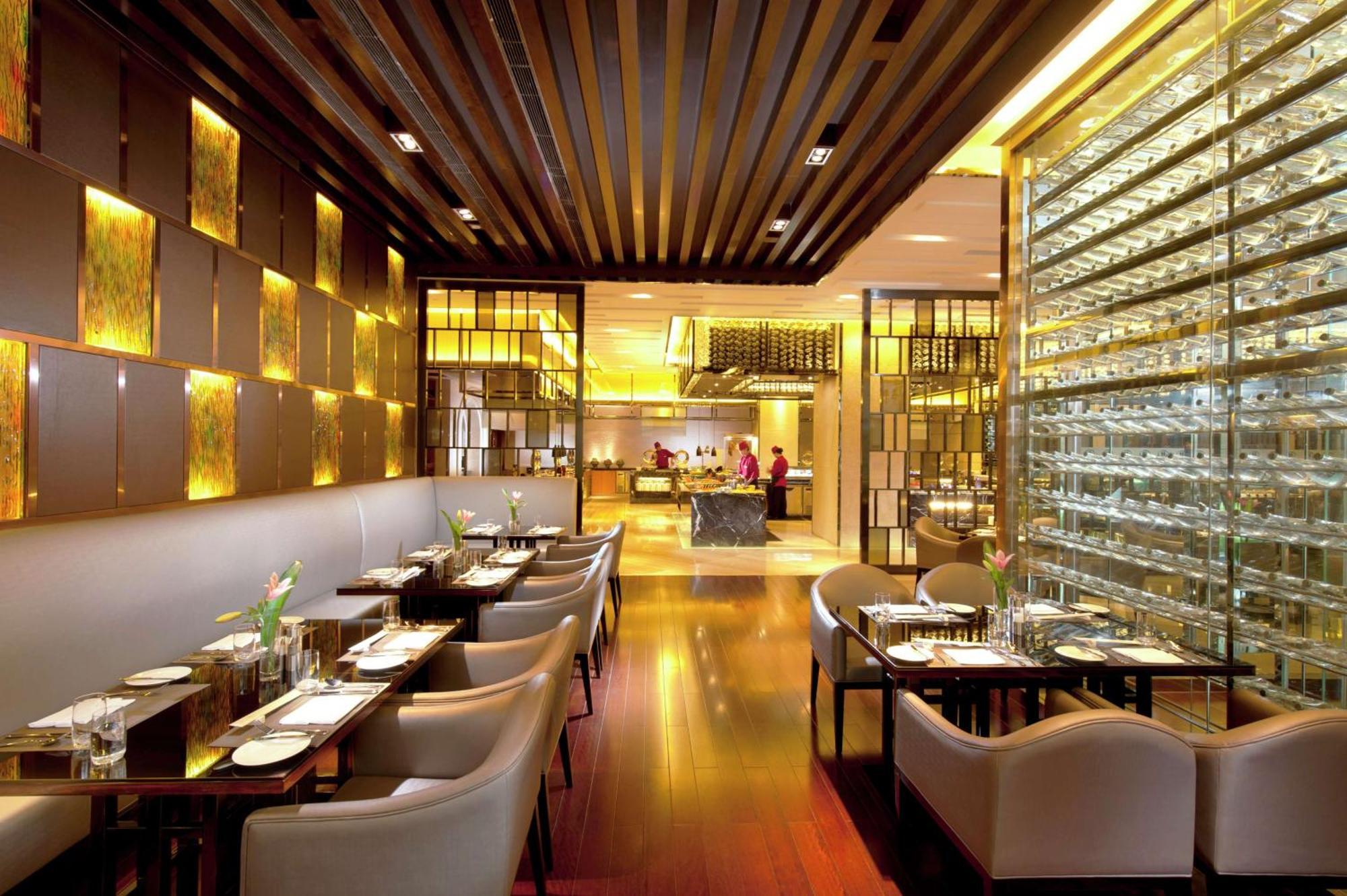 Hilton Guangzhou Baiyun - Free Shuttle For Canton Fair Period, Close To Luhu Golf Club & Leather Market Экстерьер фото