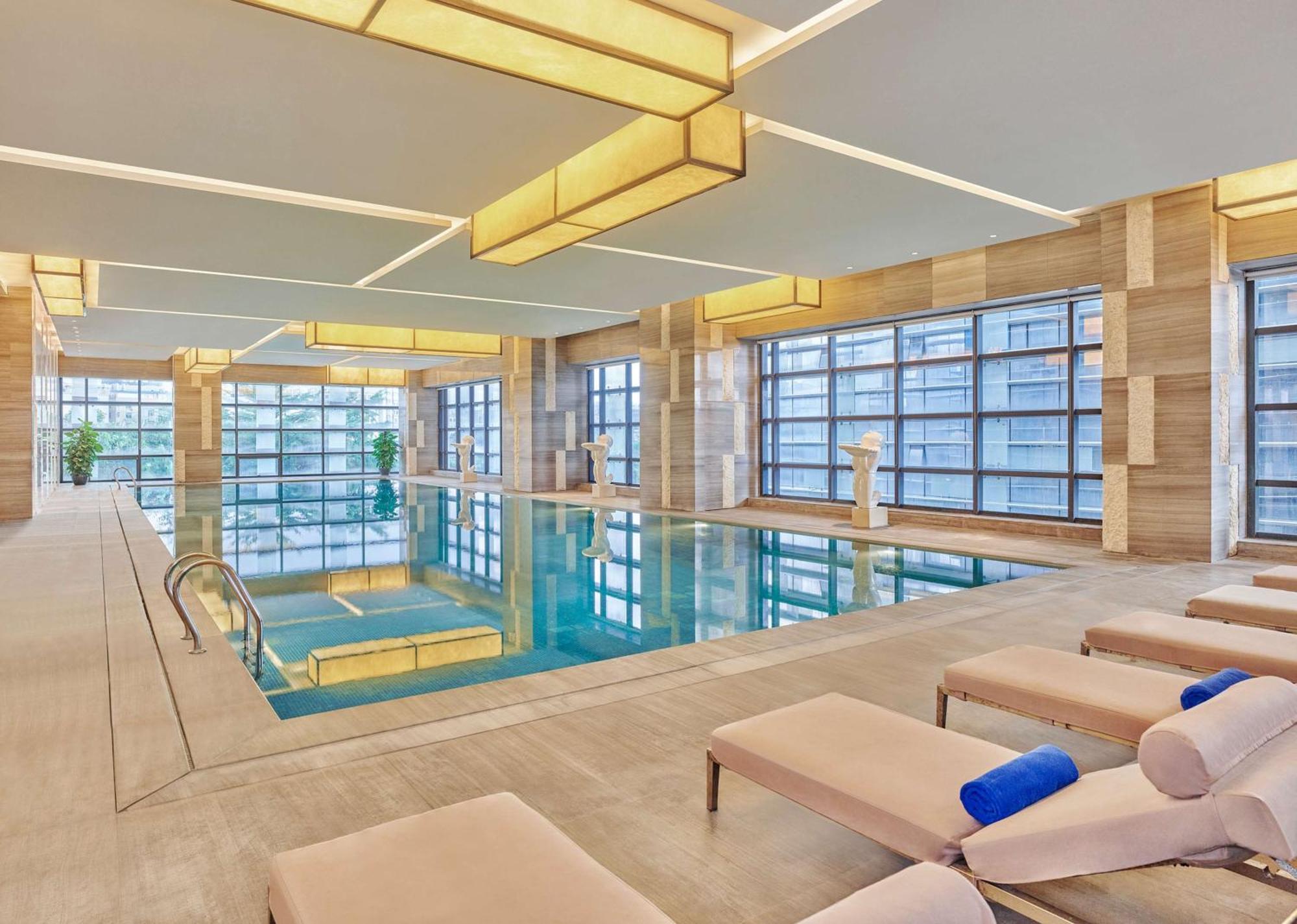 Hilton Guangzhou Baiyun - Free Shuttle For Canton Fair Period, Close To Luhu Golf Club & Leather Market Экстерьер фото