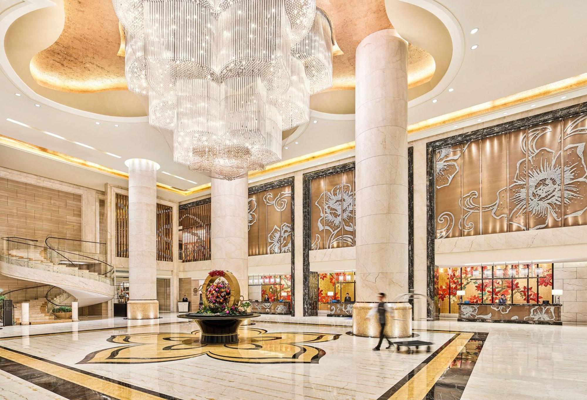 Hilton Guangzhou Baiyun - Free Shuttle For Canton Fair Period, Close To Luhu Golf Club & Leather Market Экстерьер фото