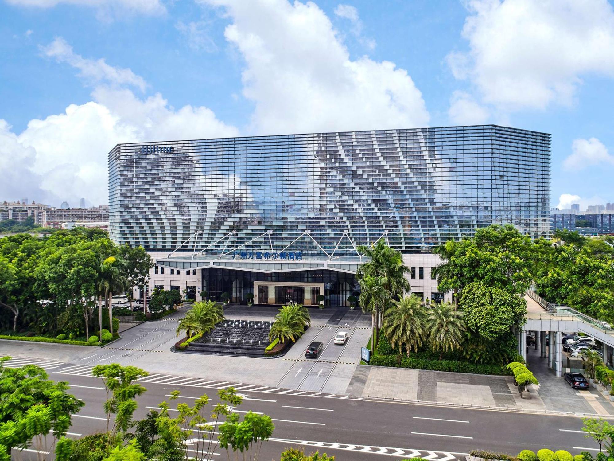 Hilton Guangzhou Baiyun - Free Shuttle For Canton Fair Period, Close To Luhu Golf Club & Leather Market Экстерьер фото