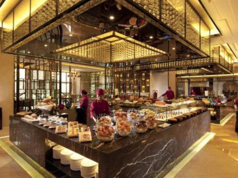 Hilton Guangzhou Baiyun - Free Shuttle For Canton Fair Period, Close To Luhu Golf Club & Leather Market Экстерьер фото